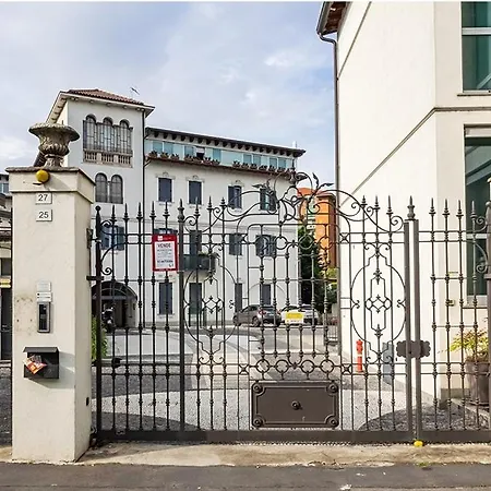 Lux 2 Metro M2 Apartman Milánó