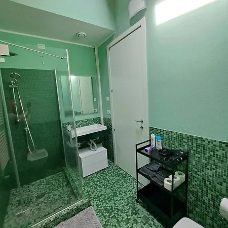 Lux 2 Metro M2 Apartman *